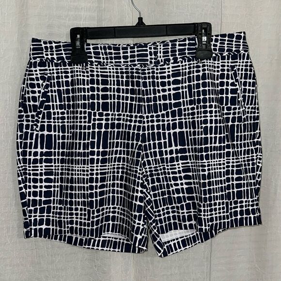 Lady Hagen 14 Navy White English Garden Cobblestone Print Short - Picture 1 of 11